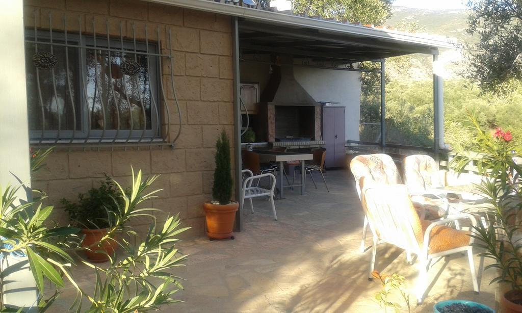 Sunny Holiday Home Kalamata Exterior foto